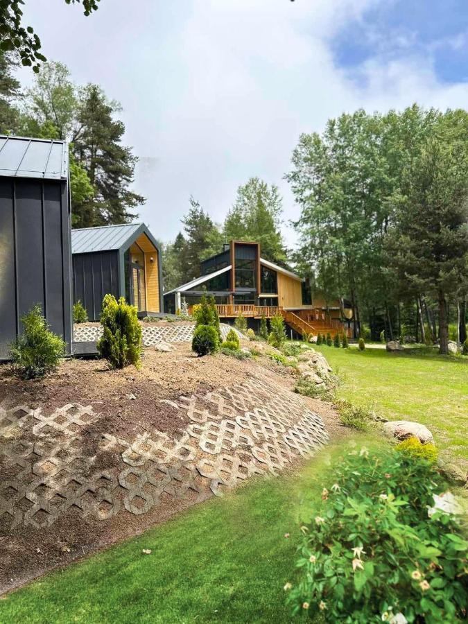 מלון פשטרה Saint Constantine Mountain Retreat מראה חיצוני תמונה